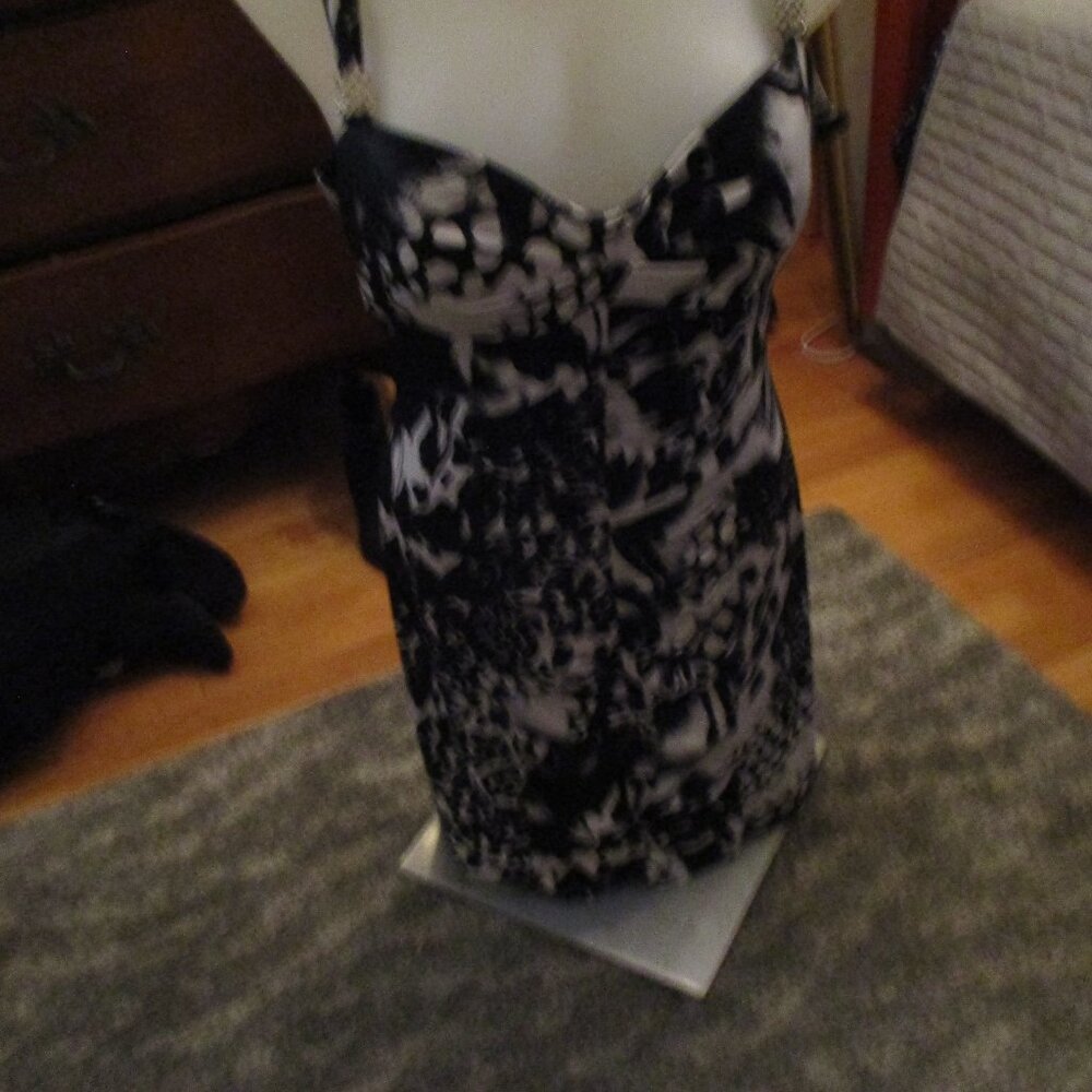 LOVE BLACK AND WHITE DRESS WITH BUILT IN BRA SZ 9  RHINESTONE CLIPS ON STRAP